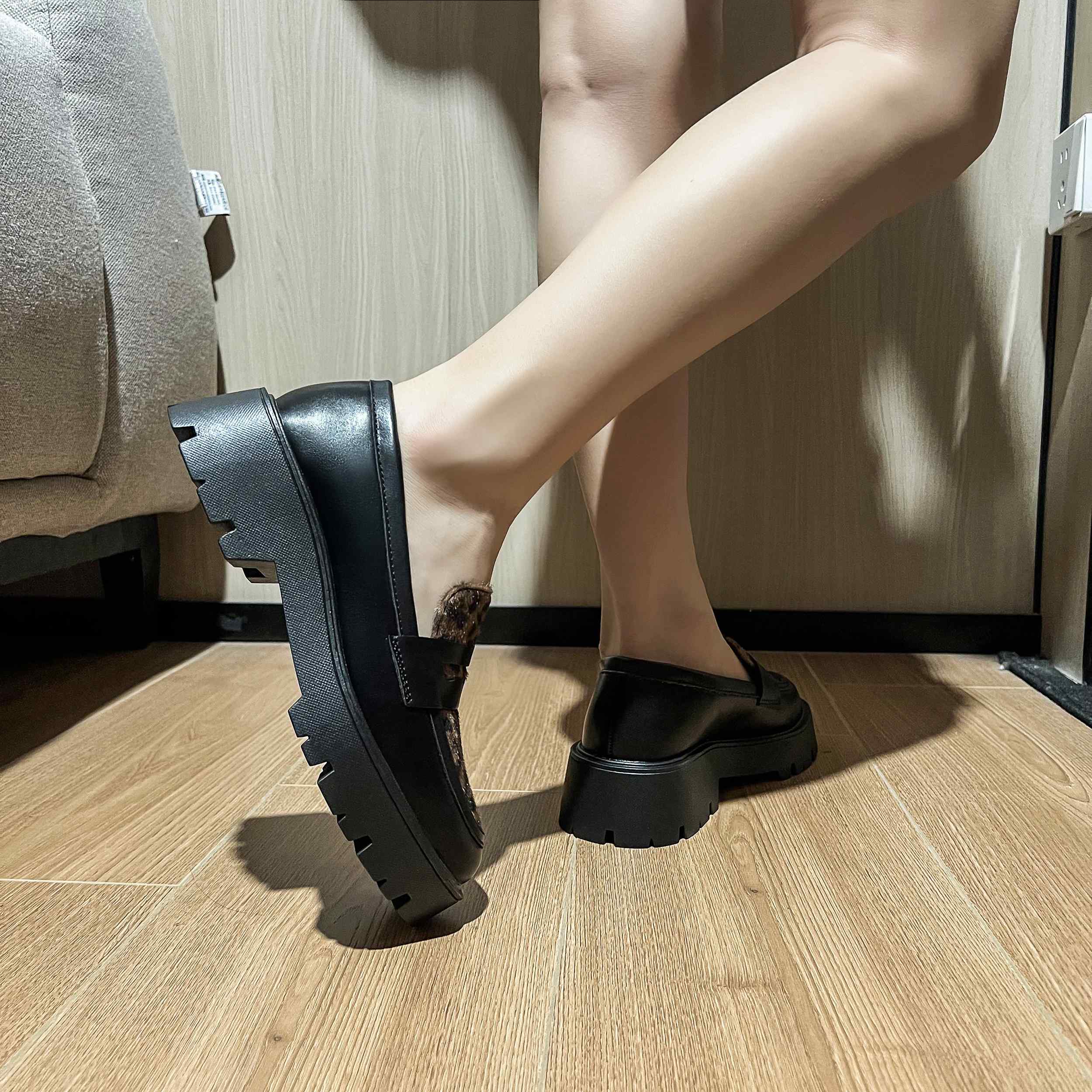 KËPUCA PER FEMRA 8-325-1BCL             