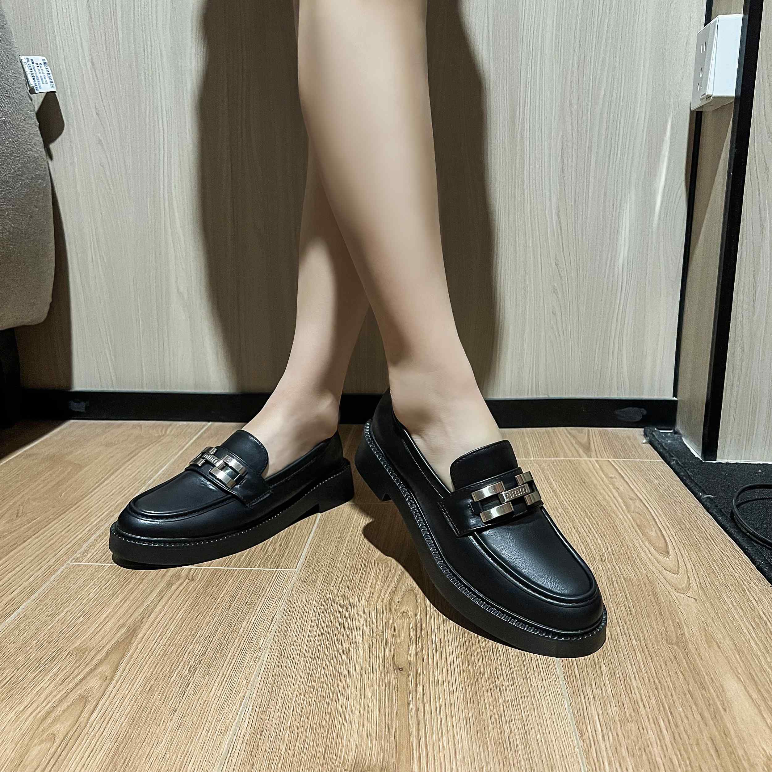 KËPUCA PER FEMRA 8-0321-4PU             