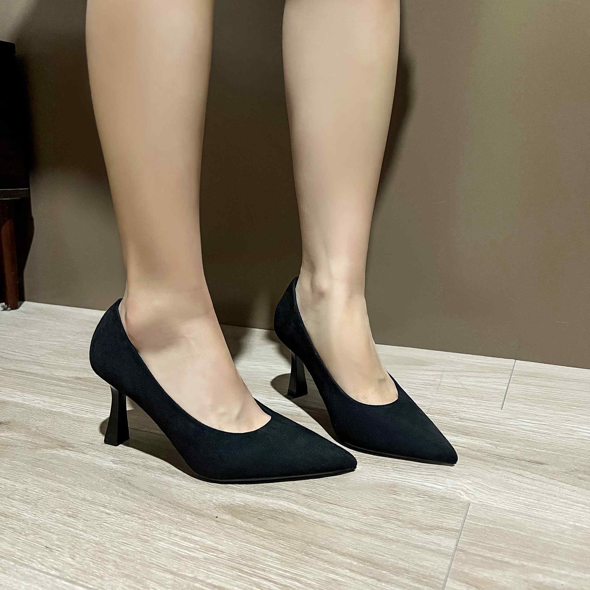 KËPUCA ME TAKE PER FEMRA 6-1107-2BC     