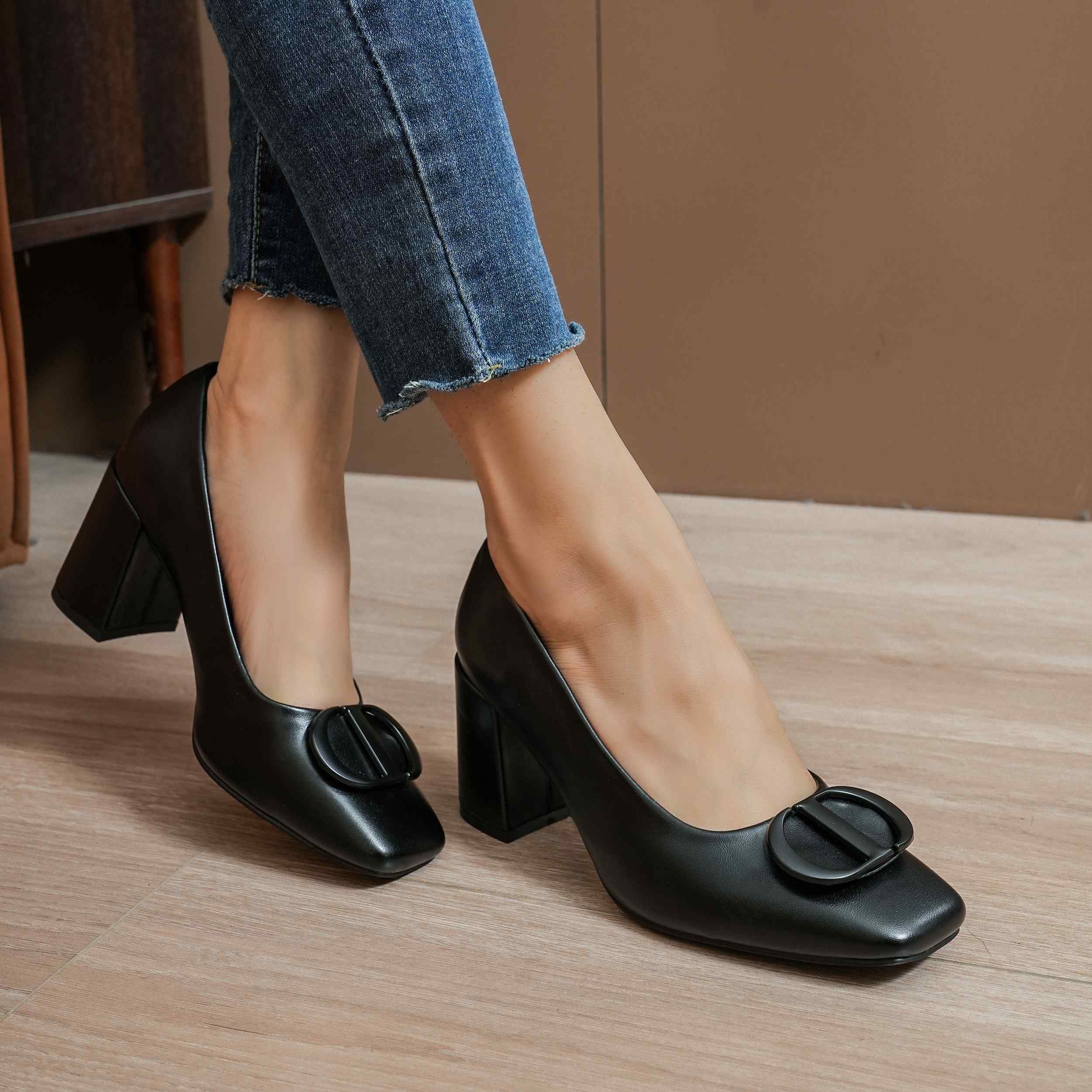 KËPUCA PER FEMRA CY2023-3 BLACK         