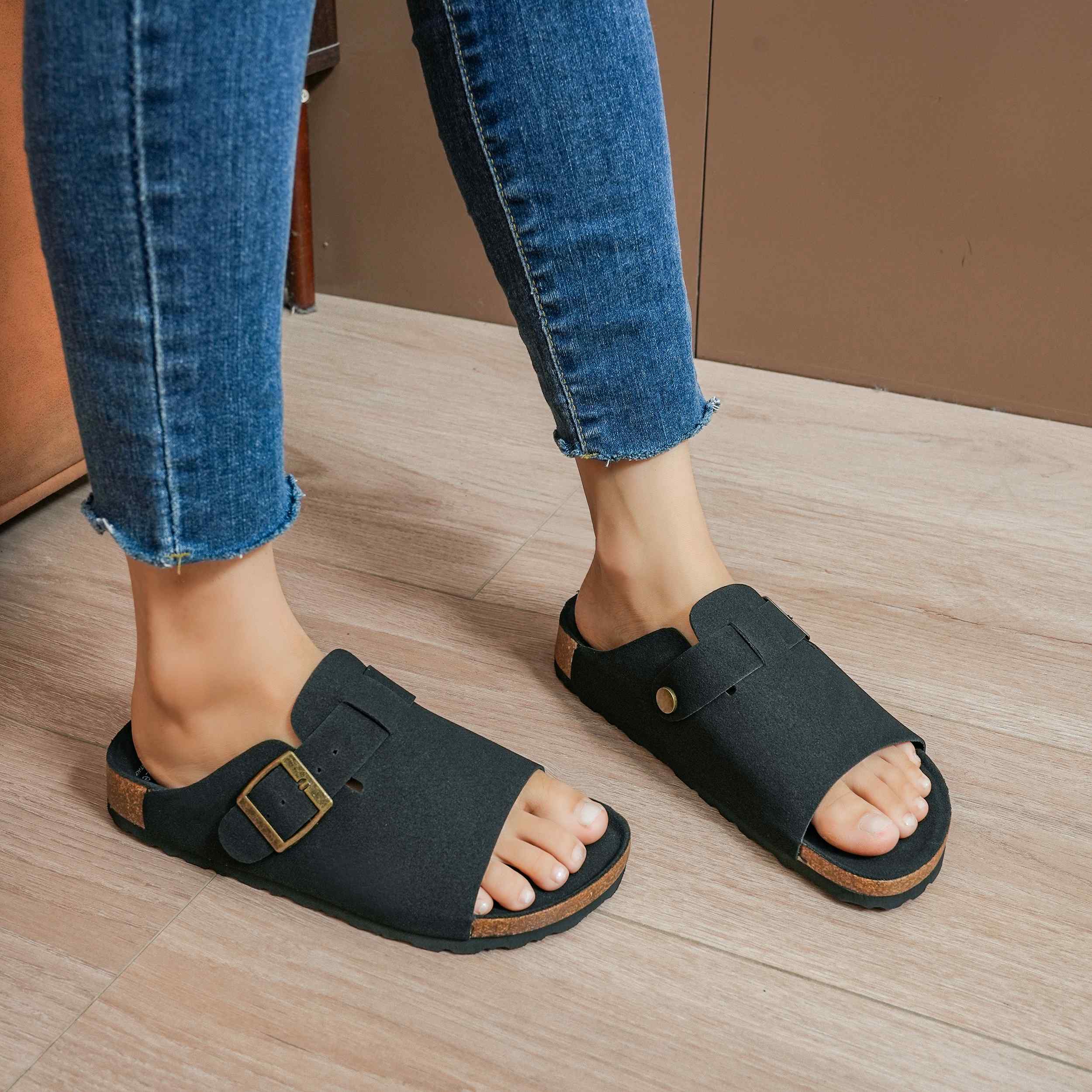 PAPUQE PER FEMRA D149-4 BLACK           