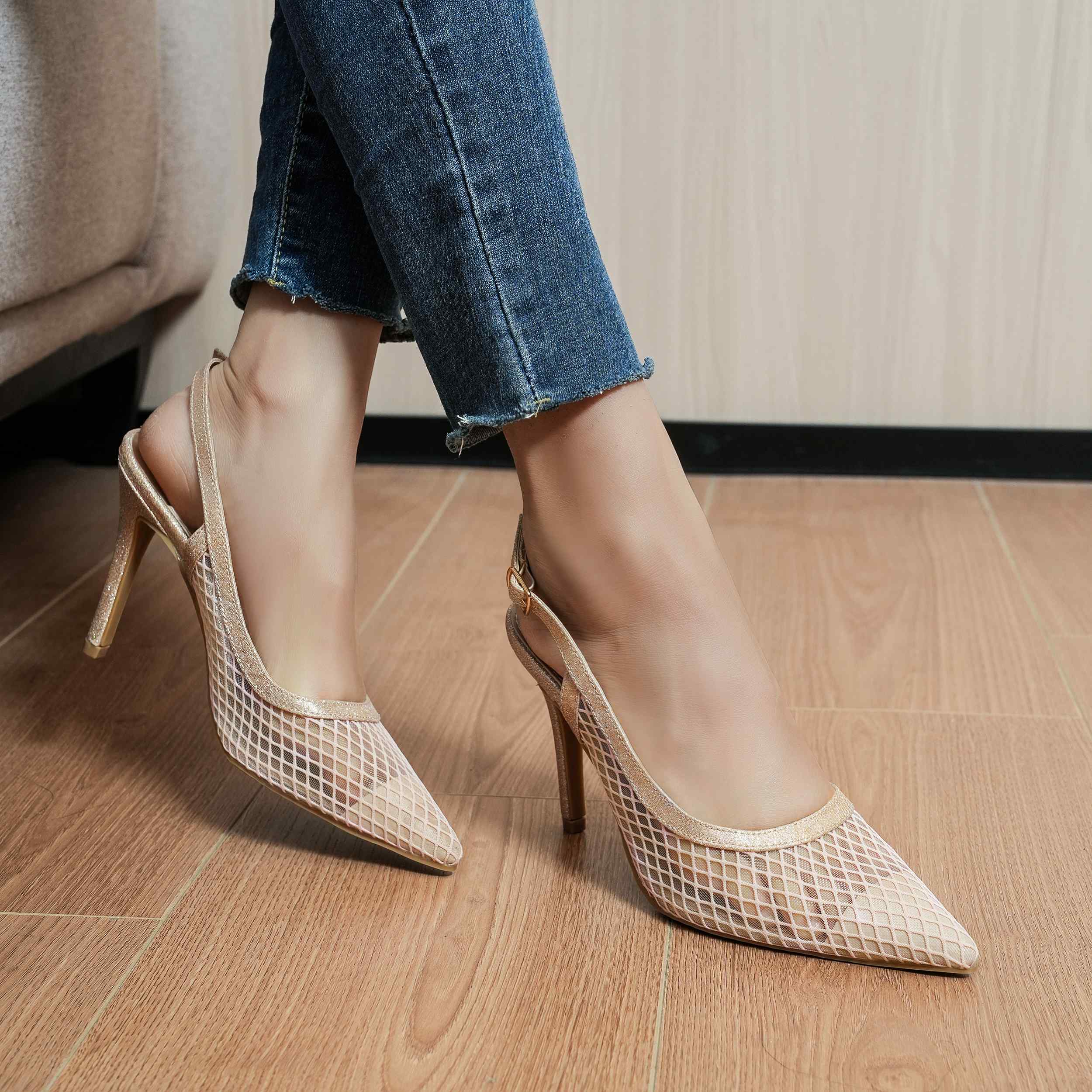 SANDALE PER FEMRA DY3696-Y1 CHAMPAGNE   