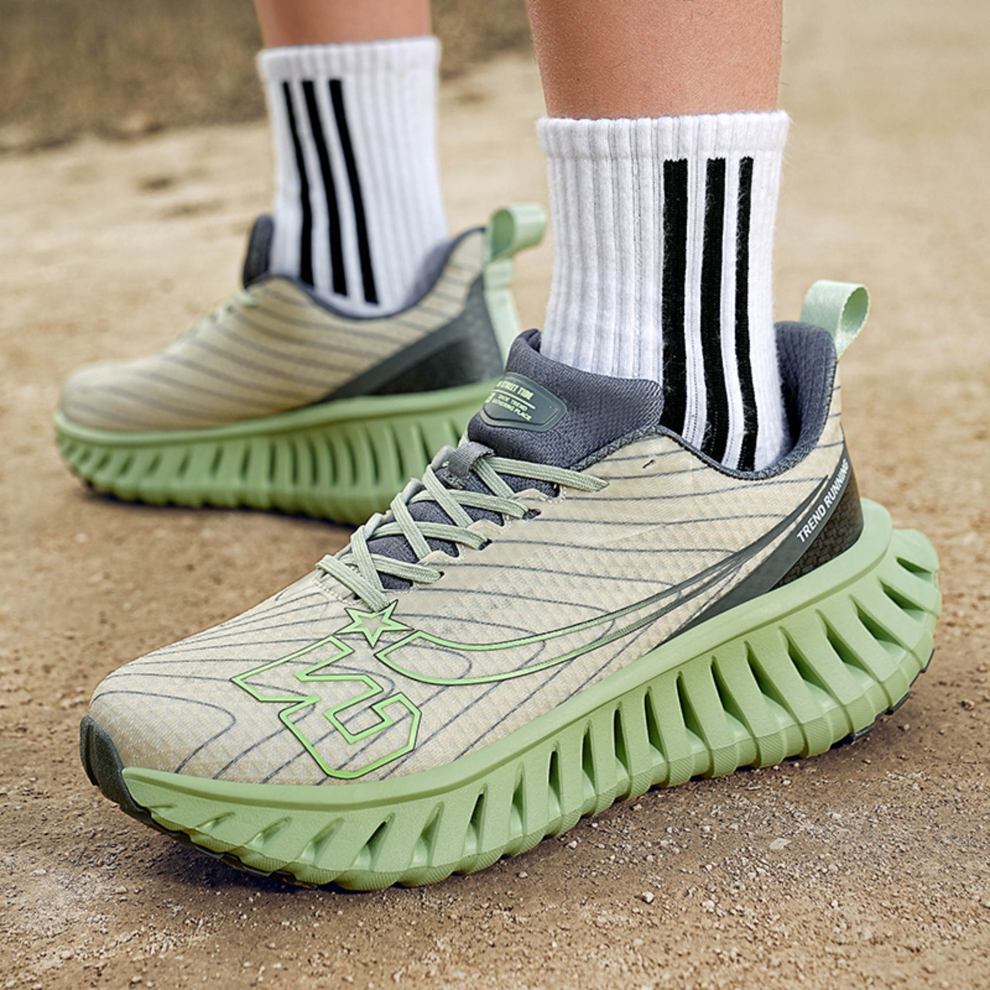 ATLETE PER MESHKUJ A396-070             