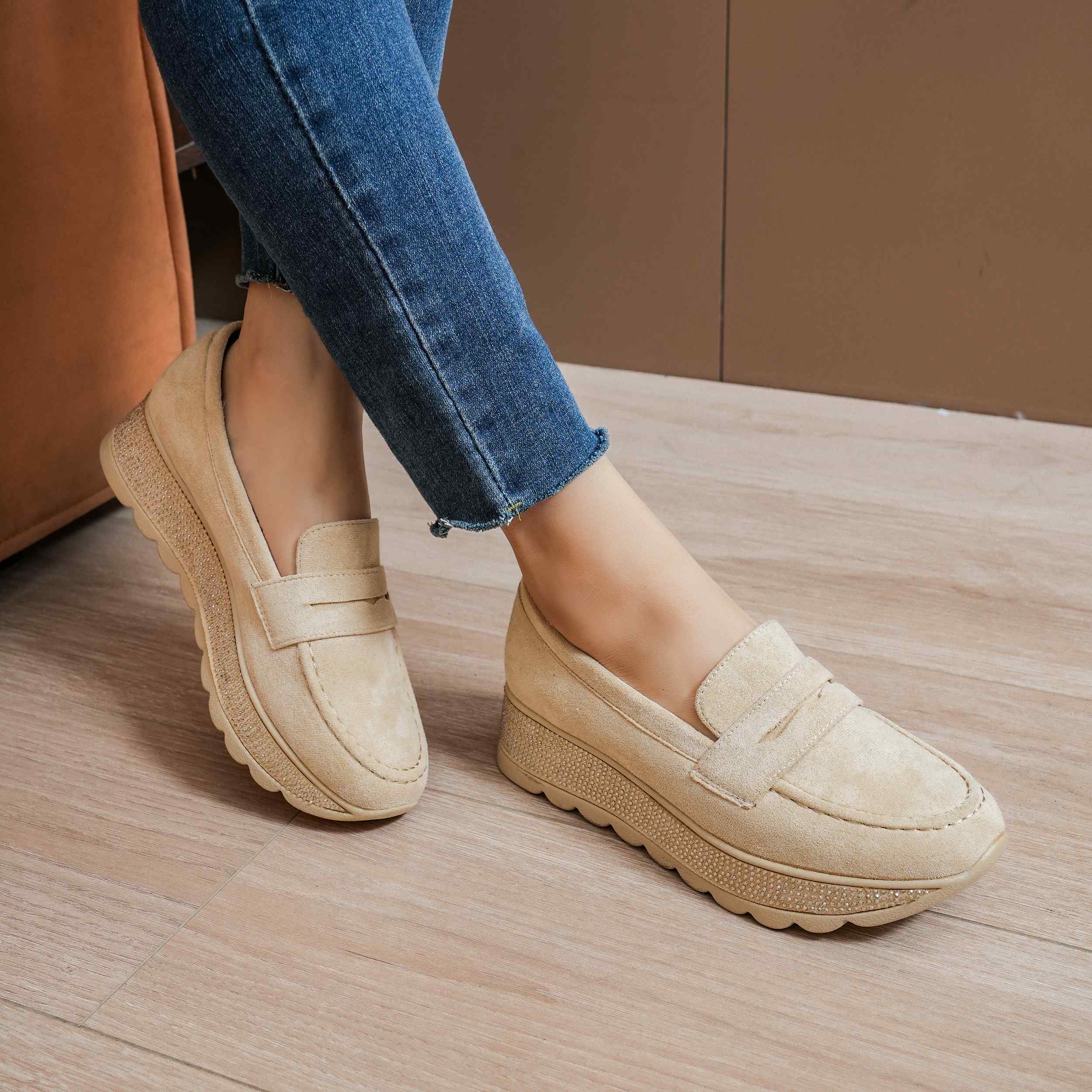 KËPUCA PER FEMRA JM198 BEIGE SUEDE      