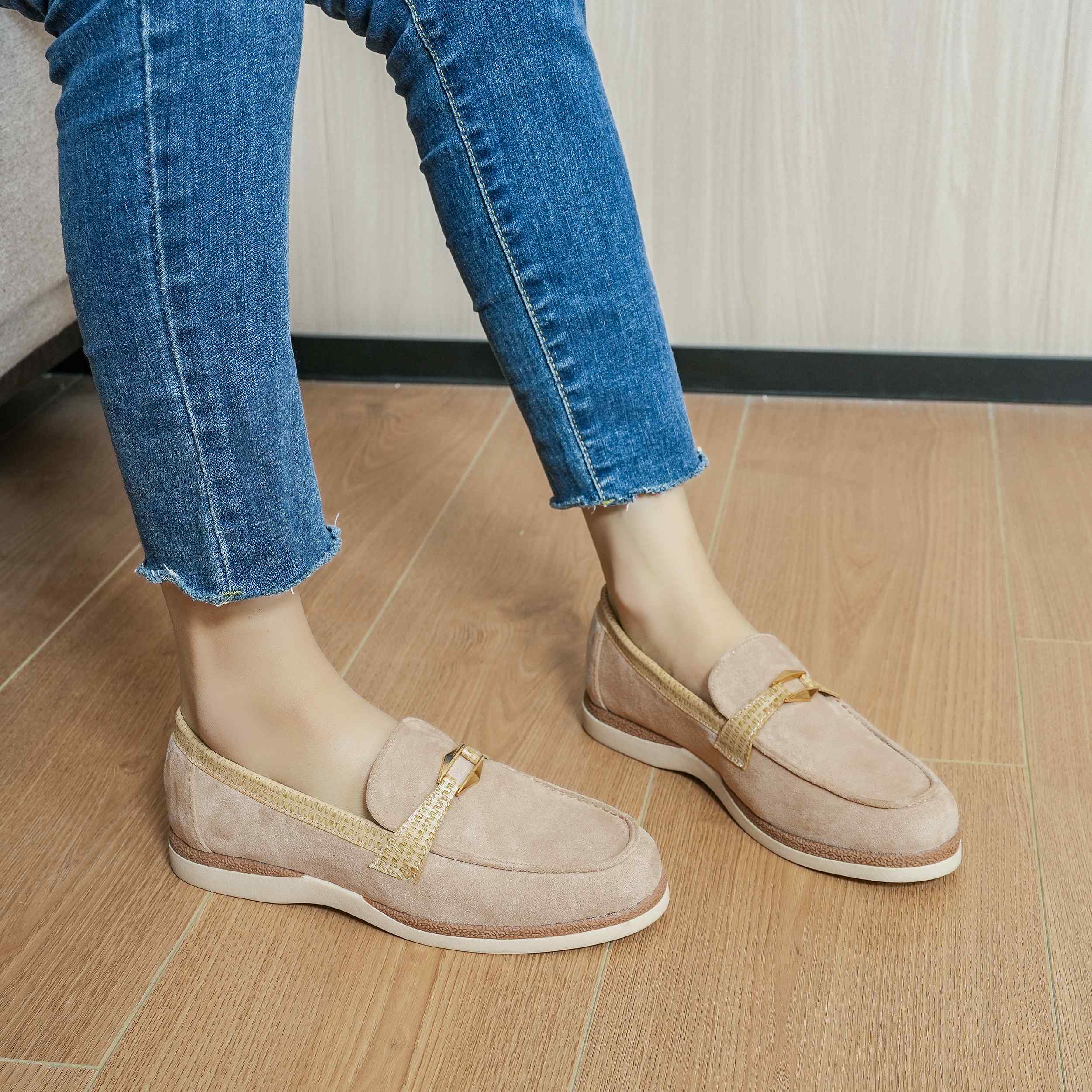 KËPUCA PER FEMRA 25272-30 KHAKI         