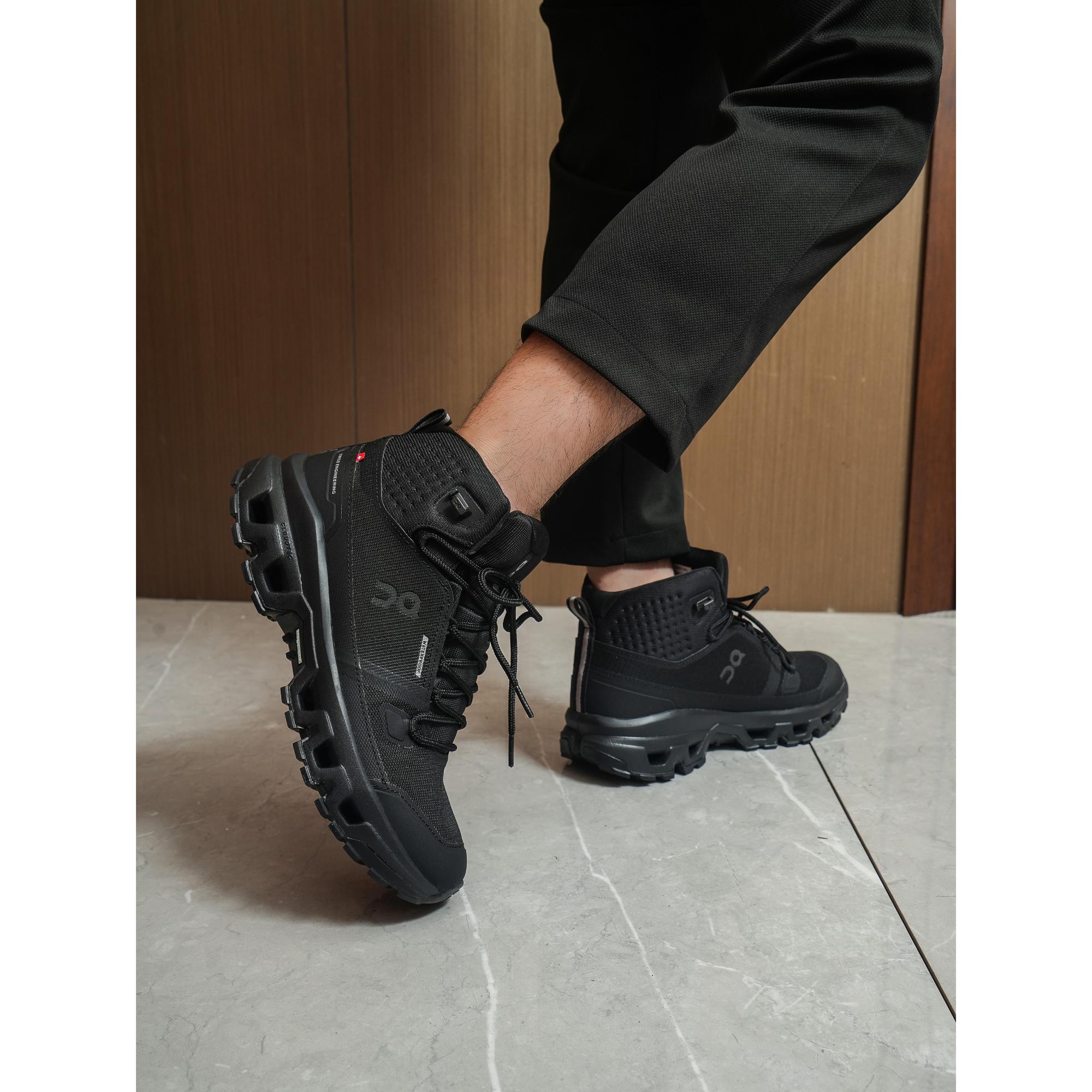 ATLETE PER MESHKUJ M111-1               