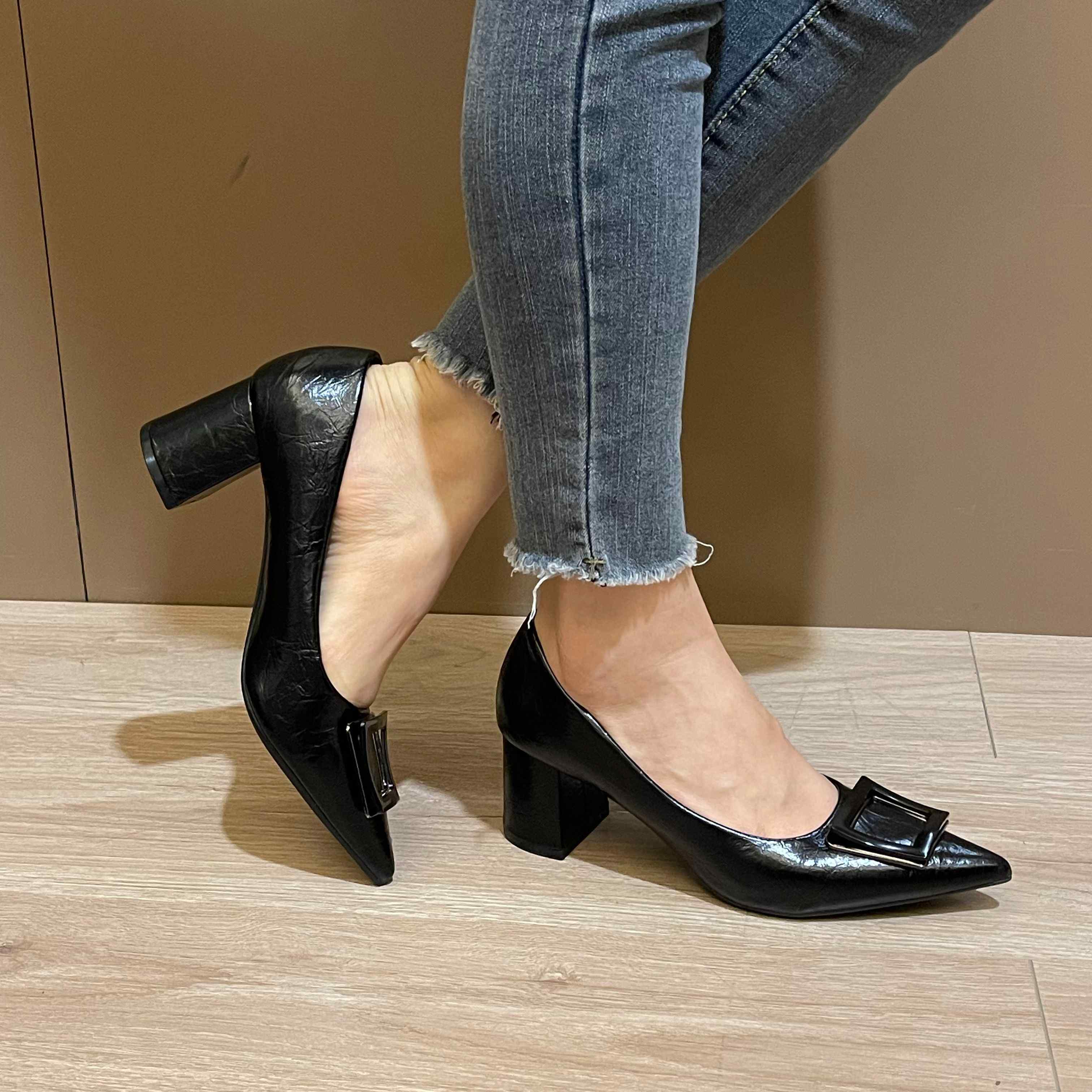 KËPUCA ME TAKE PER FEMRA KJ1838         