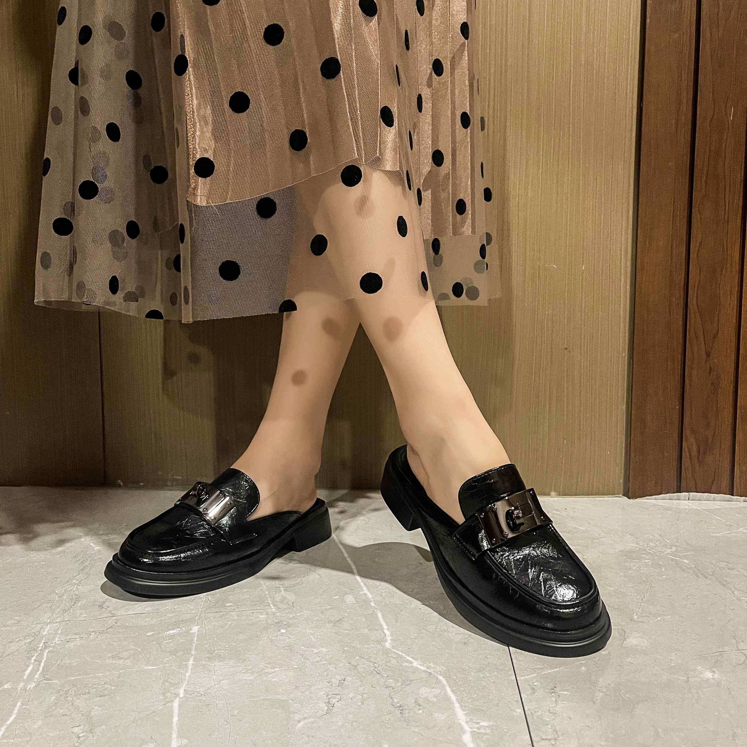 KËPUCA ME TAKE PER FEMRA LBU-1          